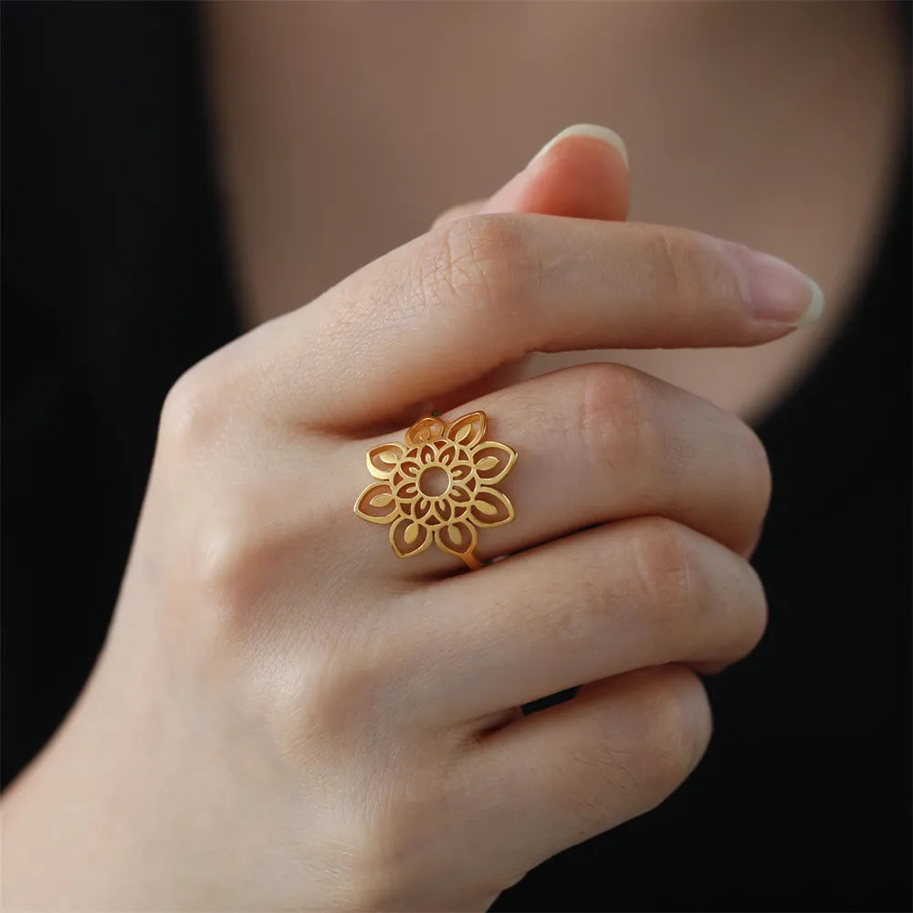 Elegant Mandala Filigree Ring Collection